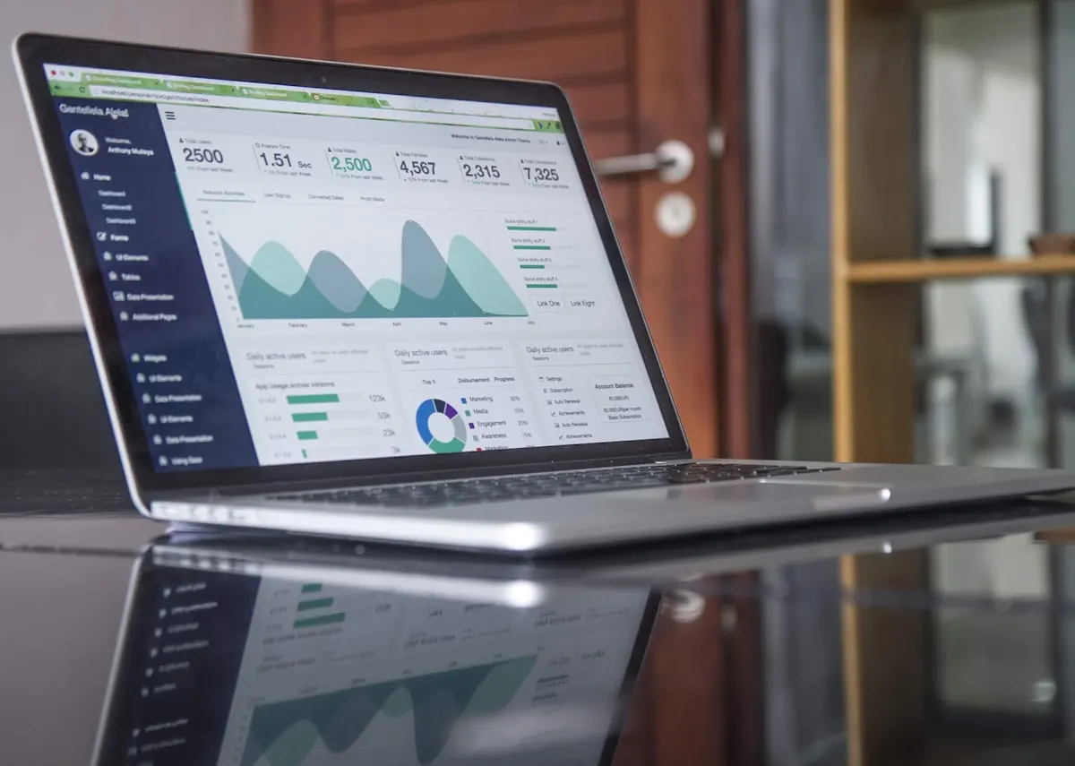 7 Reasons Cloud Accounting Beats Desktop for Small Business